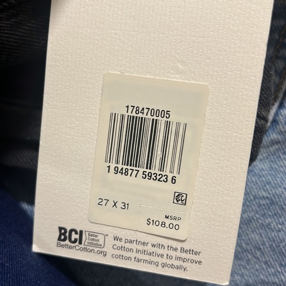 Levi's® Premium HIGH LOOSE TAPER FIT WOMEN'S PANTS - Picture 9 of 13